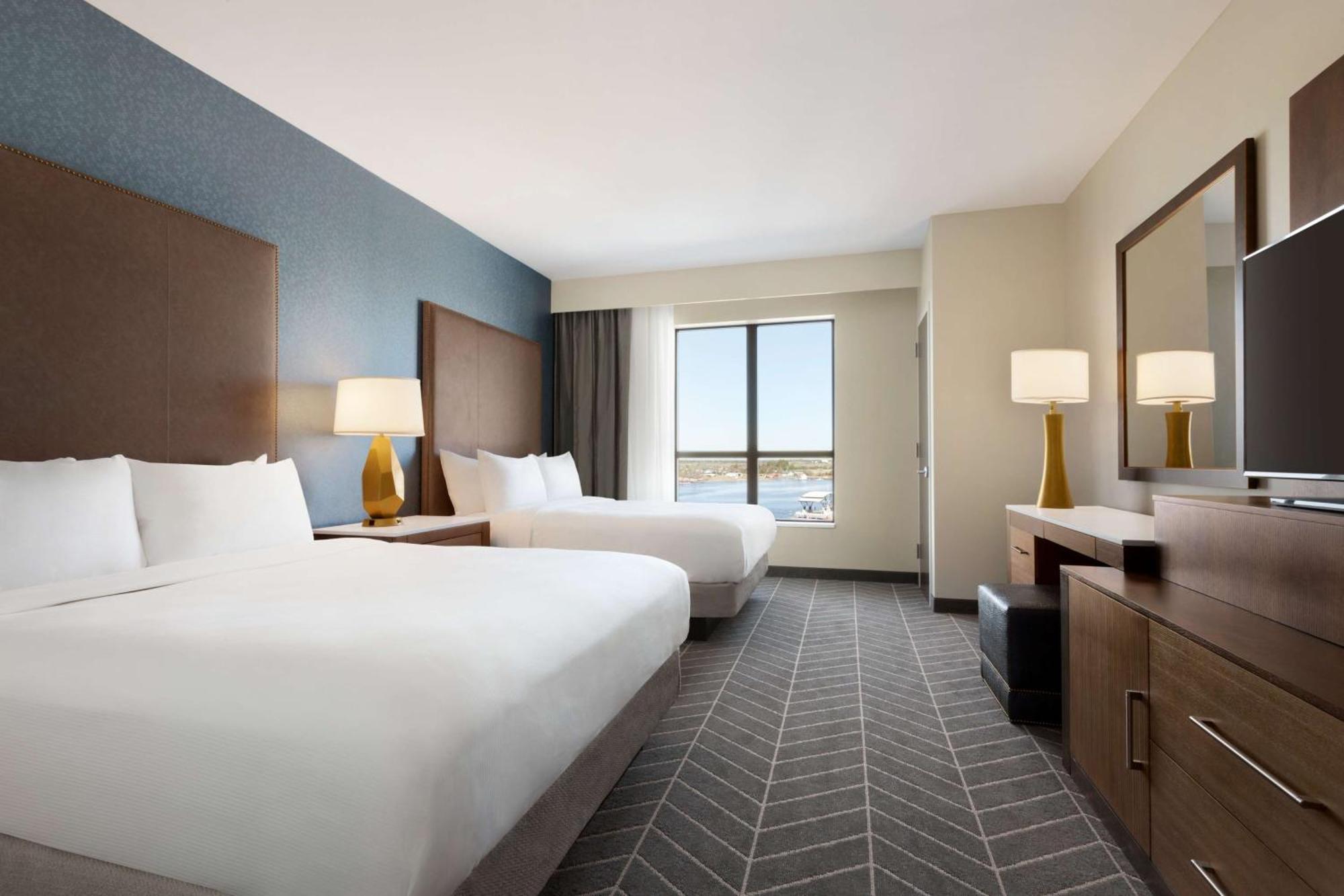 Embassy Suites By Hilton Wilmington Riverfront Екстериор снимка