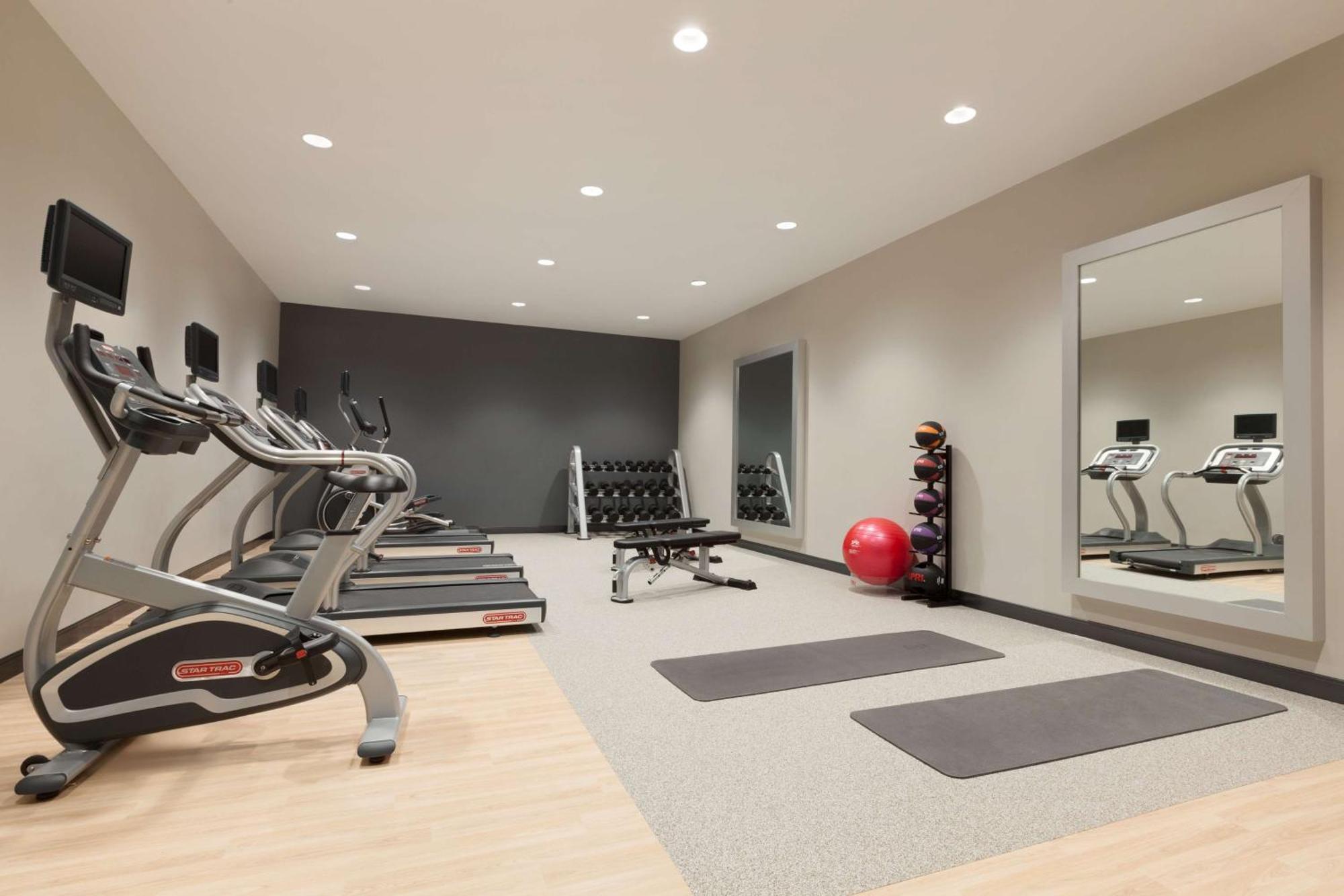 Embassy Suites By Hilton Wilmington Riverfront Екстериор снимка