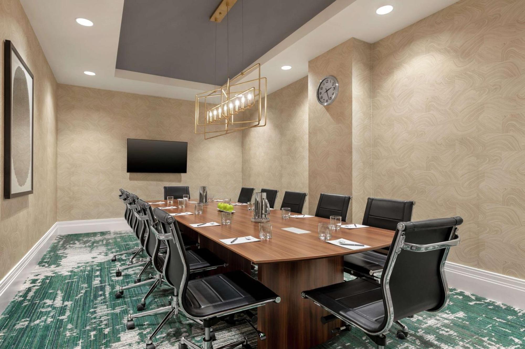 Embassy Suites By Hilton Wilmington Riverfront Екстериор снимка